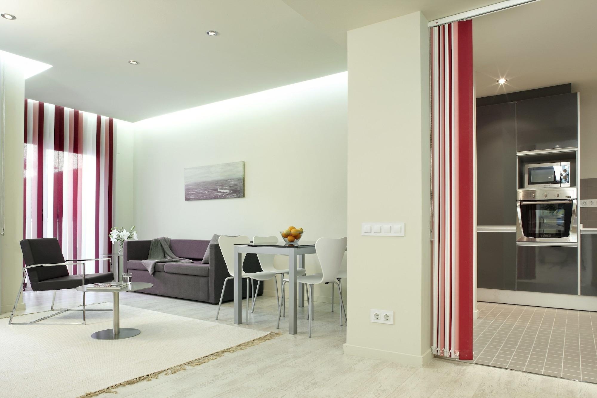 Limehome Barcelona Rector Triado Екстериор снимка