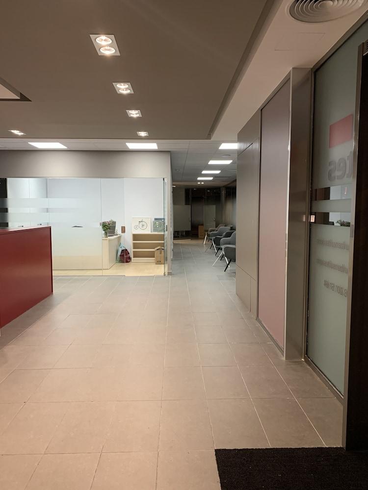 Limehome Barcelona Rector Triado Екстериор снимка