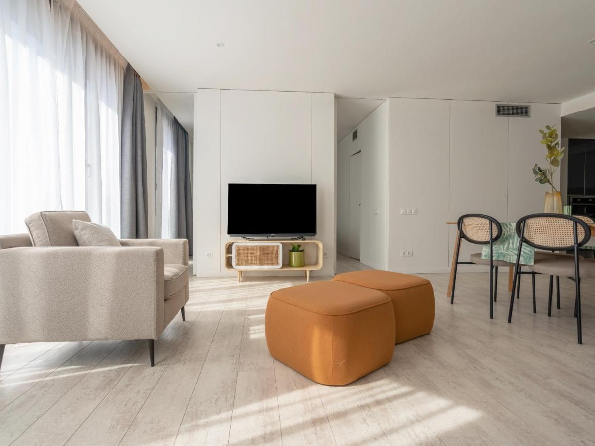 Limehome Barcelona Rector Triado Екстериор снимка