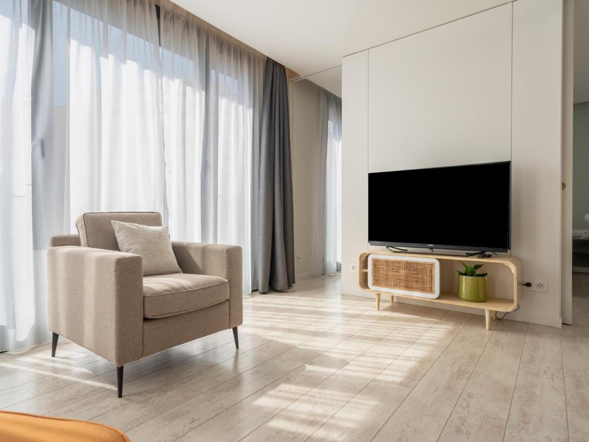 Limehome Barcelona Rector Triado Екстериор снимка
