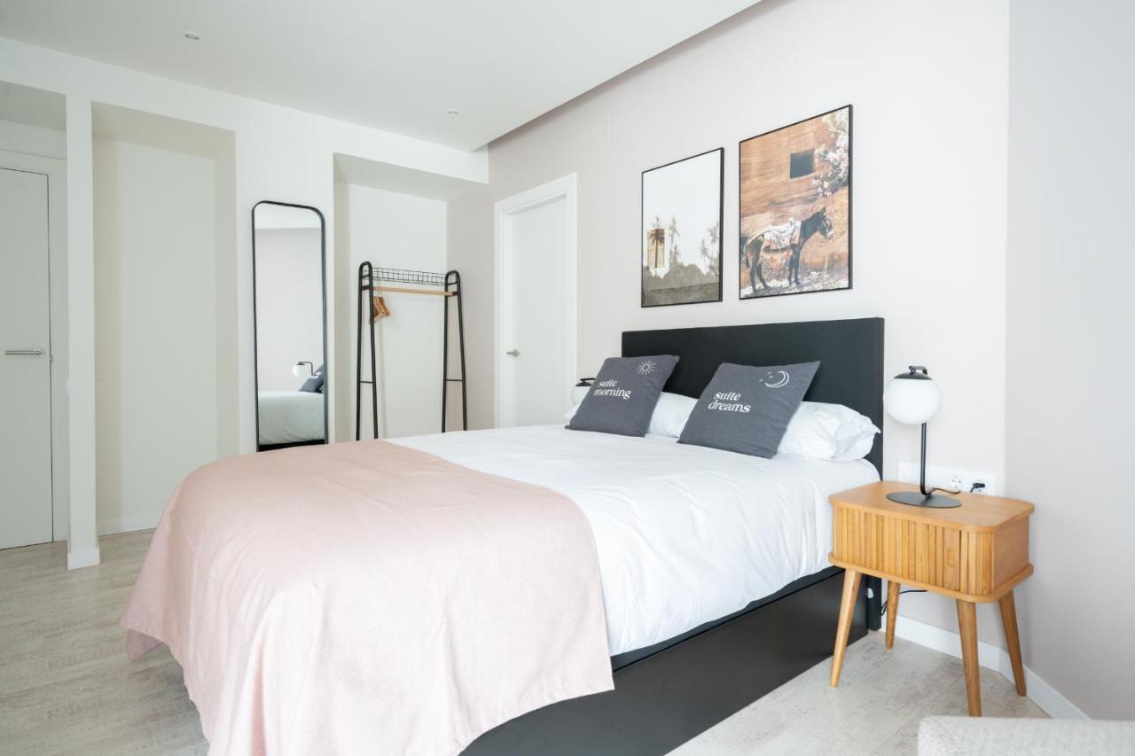Limehome Barcelona Rector Triado Екстериор снимка