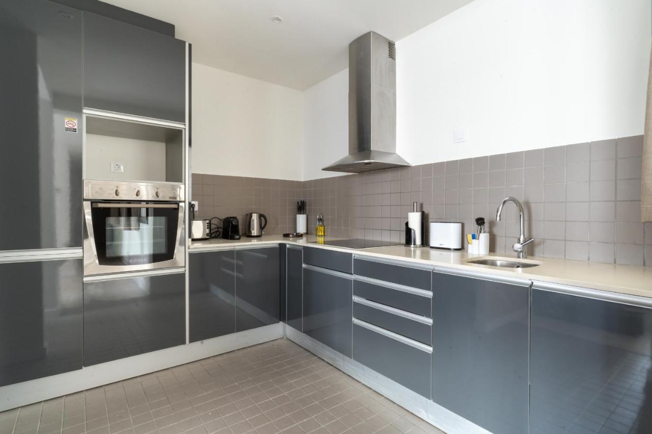 Limehome Barcelona Rector Triado Екстериор снимка