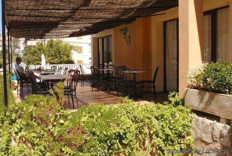 Limehome Barcelona Rector Triado Екстериор снимка